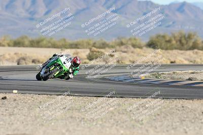 media/Dec-07-2025-CVMA (Sun) [[3e7d2de5dc]]/Race 16-Formula Middleweight/